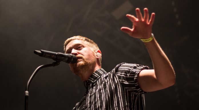 Maeckes Tour: Die Stunde zwischen Tilt und Gitarre