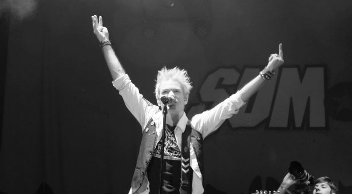 Sum41 zurück in Stuttgart Sum41 @ Taubertal Festival 2016 © Jasmin Zekl