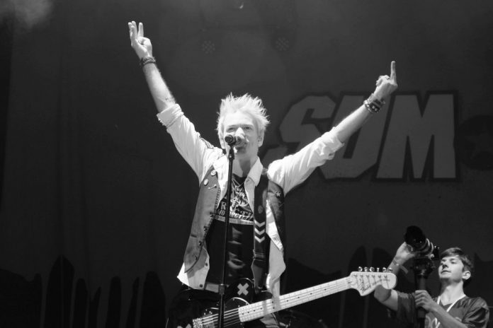 Sum41 @ Taubertal Festival 2016 © Jasmin Zekl