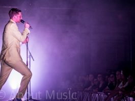 Maeckes gibt dieses Jahr wieder Gitarrenkonzerte