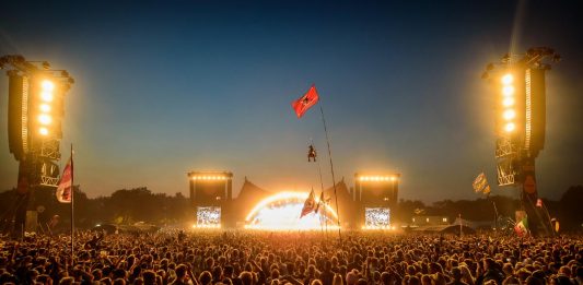 Auch das Roskilde Festival hat sein Line Up erweitert Roskilde Festival 2015 - Orange Stange © Joeri Swerts headshot.be