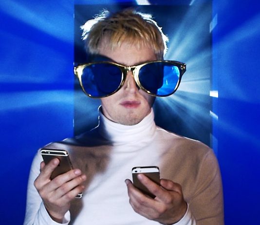 Bilderbuch – Bungalow (Video)