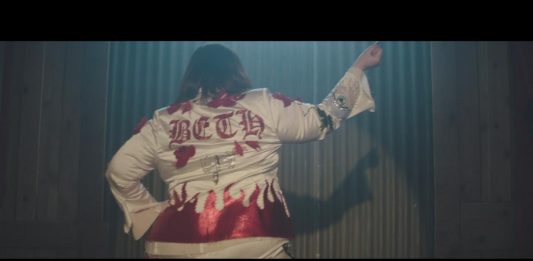 Beth Ditto Video zum neuen Song Fire