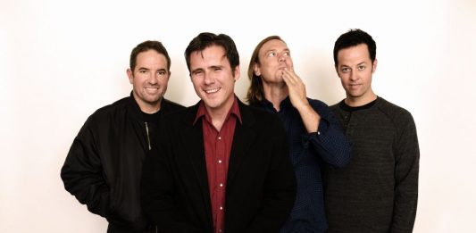 Neues Material von Jimmy Eat World Foto: Benameur Promotions PressKit