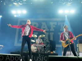 Kraftklub in der Schleyerhalle in Stuttgart – 21.10.2017