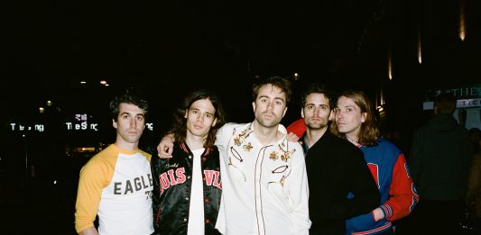 The Vaccines kündigen ihr neues Album Combat Sports an