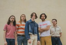 Blossoms kündigen ihr drittes Album „Foolish Loving Spaces“ an