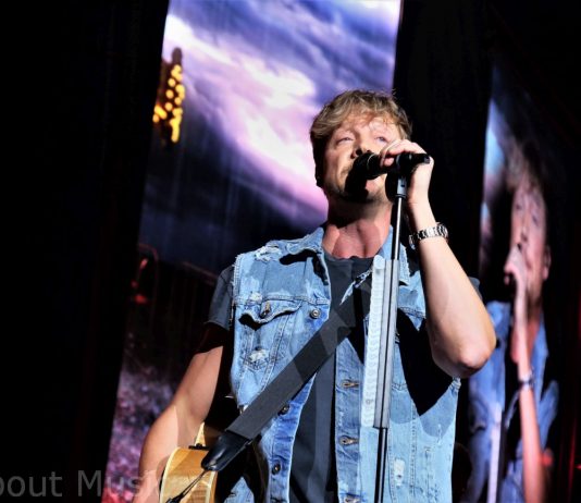 Sunrise Avenue in der Hanns-Martin-Schleyerhalle in Stuttgart – 03.03.2018