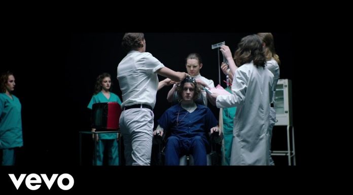 Blossoms veröffentlichen Video zu I Can’t Stand It