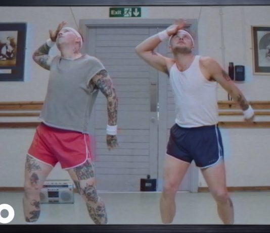 Neue Slaves Single – Cut and Run