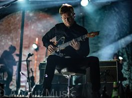 A Blaze of Feather präsentiert neuen Song A Clock Hands