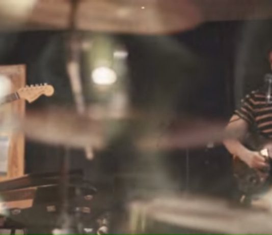 Foals – Cafe D’Athens