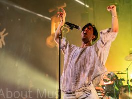 Bilderbuch in der Liederhalle in Stuttgart – 07.04.2019