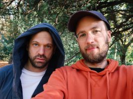Gemeinsame Single: Andrew Applepie & LUI HILL – Solitary Ways