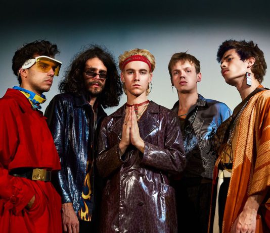 HMLTD kündigen ihr Debüt West of Eden an