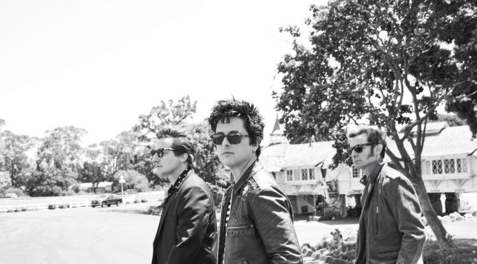 Billie Joe Armstrong (Green Day) – Manic Monday