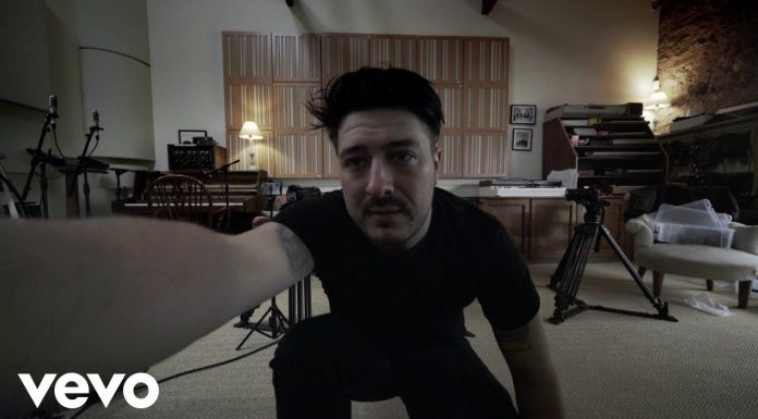 Marcus Mumford – You’ll Never Walk Alone (Cover)