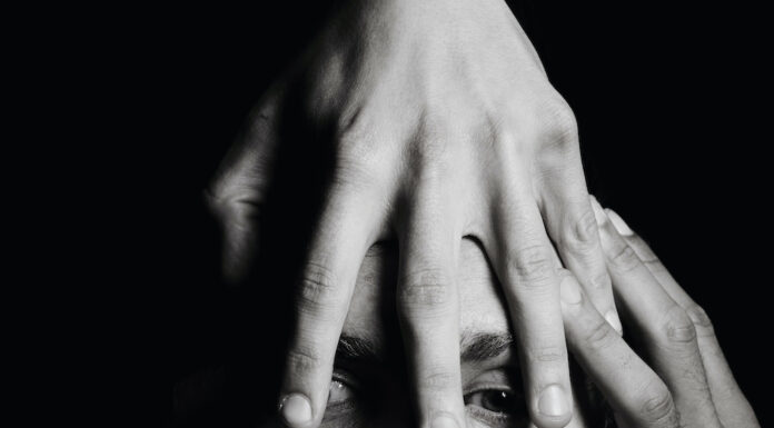 Jónsi kündigt Album an und veröffentlicht Single Swill