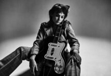 Angel Olsen neue Single „Waving, Smiling“