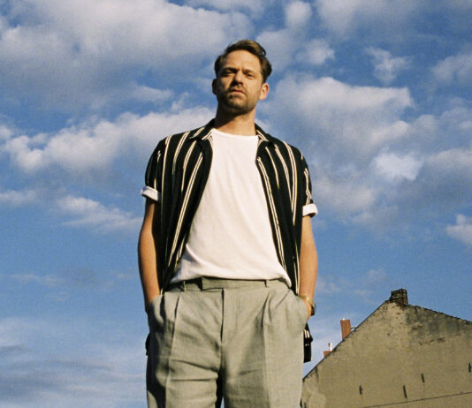 Unser Sonntagsvideo: LUI HILL – How Many Moons