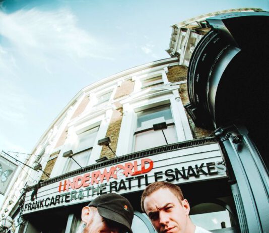 Neue Single von Frank Carter & The Rattlesnakes – Parasite