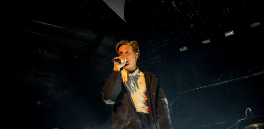 Kraftklub reißen die Schleyerhalle ab