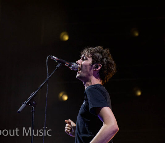 AnnenMayKantereit waren auf dem Cannstatter Wasen in Stuttgart