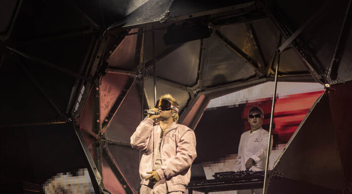 Ski Aggu – Maximum Rizz in der Porsche-Arena in Stuttgart