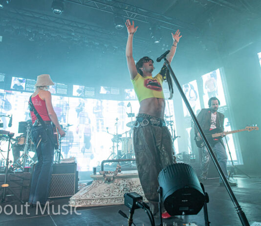Bilderbuch waren Live Im Wizemann in Stuttgart