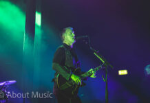 Queens of the Stone Age in Stuttgart: Memento Mori mit Vollgas