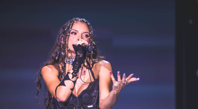 Nina Chuba live in der ausverkauften Hanns‑Martin‑Schleyer‑Halle Stuttgart